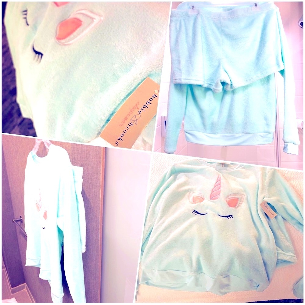 NWT 2-piece🦄 velour PJ set- Size S top/ XL shorts